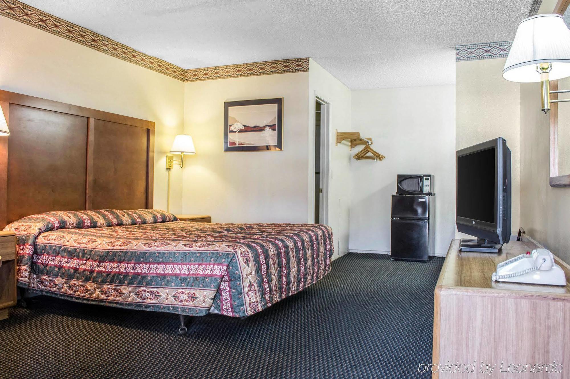 Econo Lodge توسن المظهر الخارجي الصورة