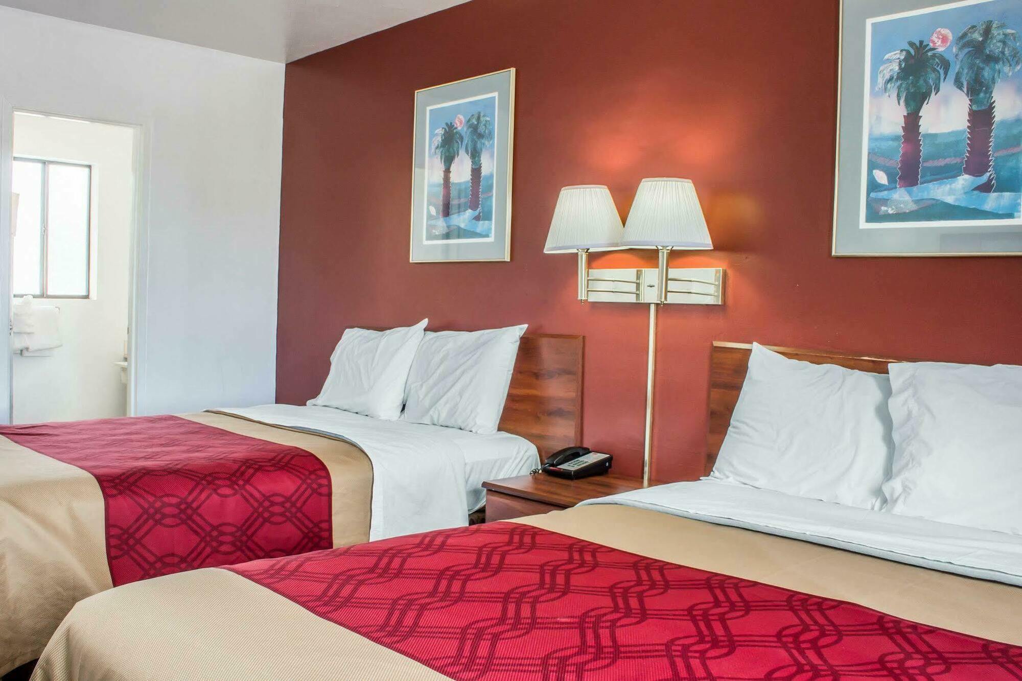 Econo Lodge توسن المظهر الخارجي الصورة